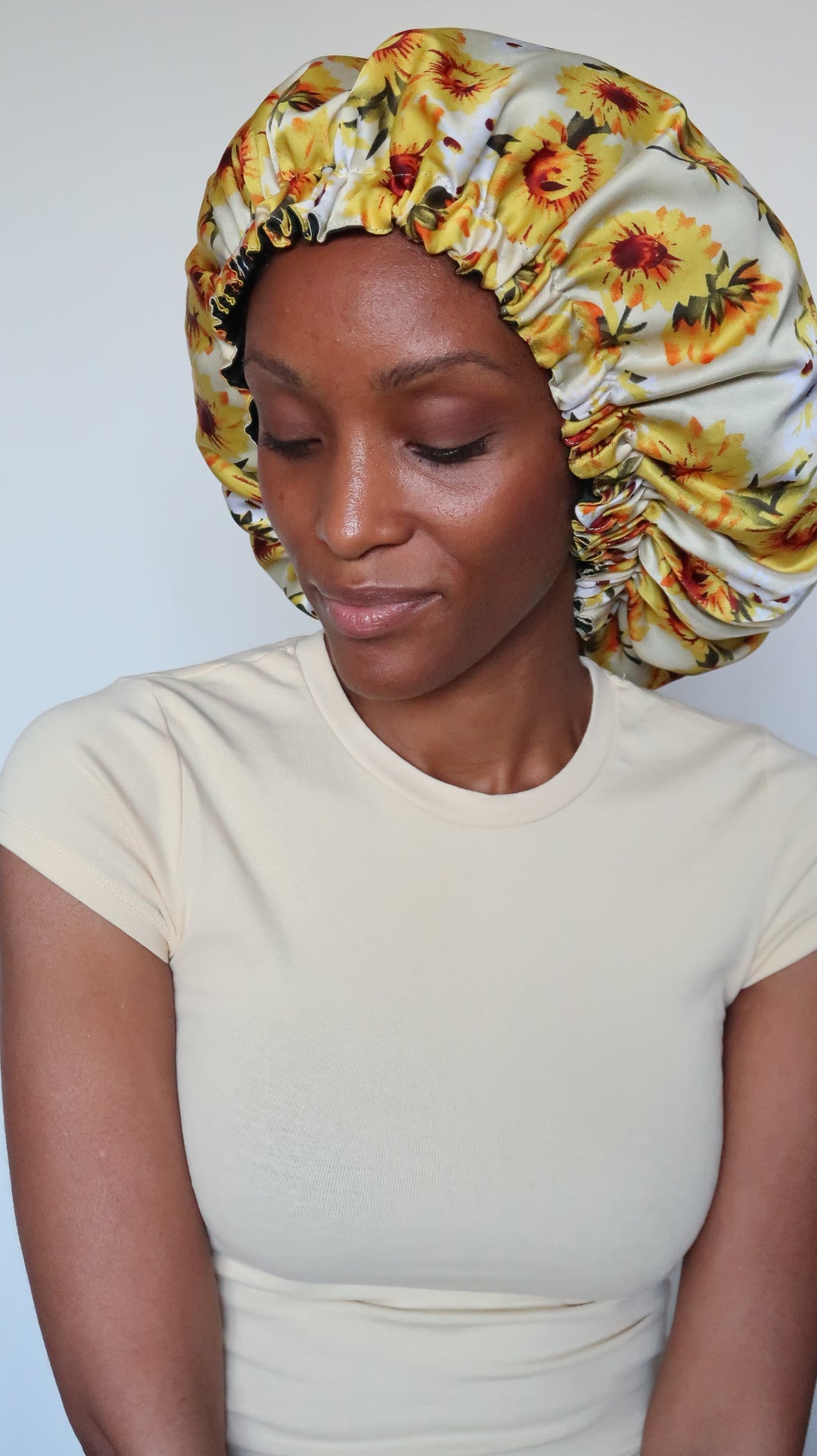 Bonnet de nuit en satin AVEC ÉLASTIQUE RÉGLABLE jaune - TourneSoleil