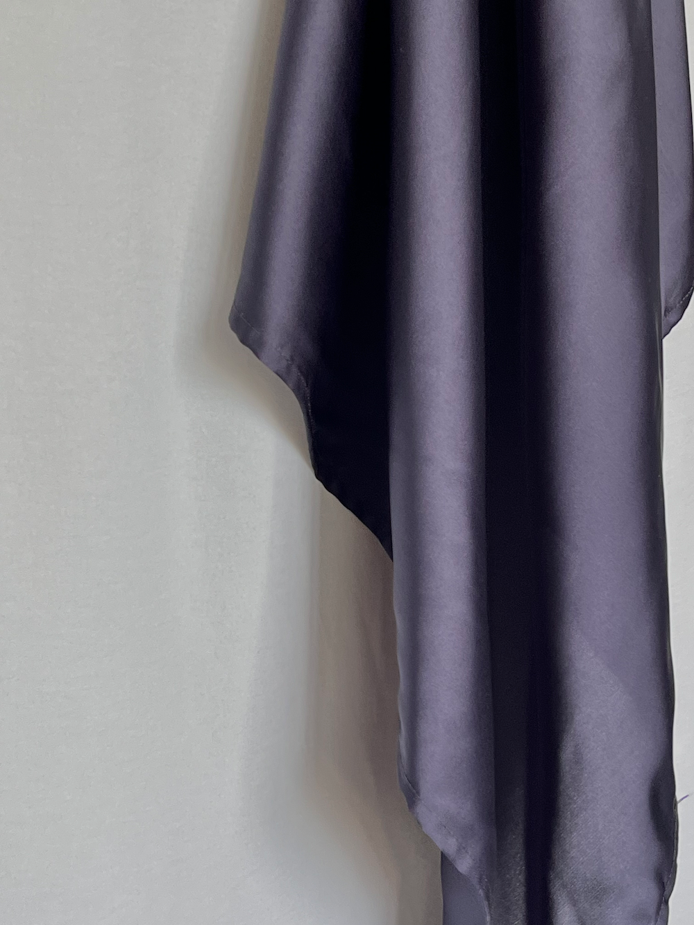 Foulard satin gris foncé - ANTHRACIA
