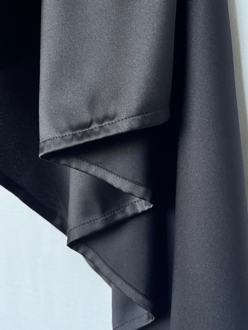 Foulard satin noir - MARIA
