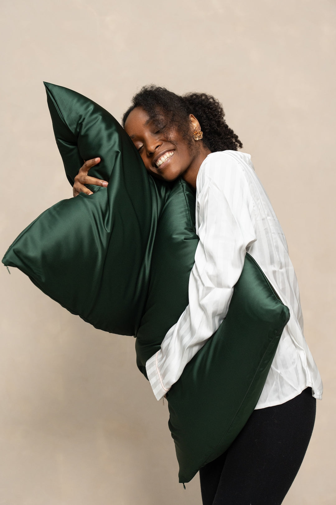Taie d'oreiller en satin CRISTINA vert foncé