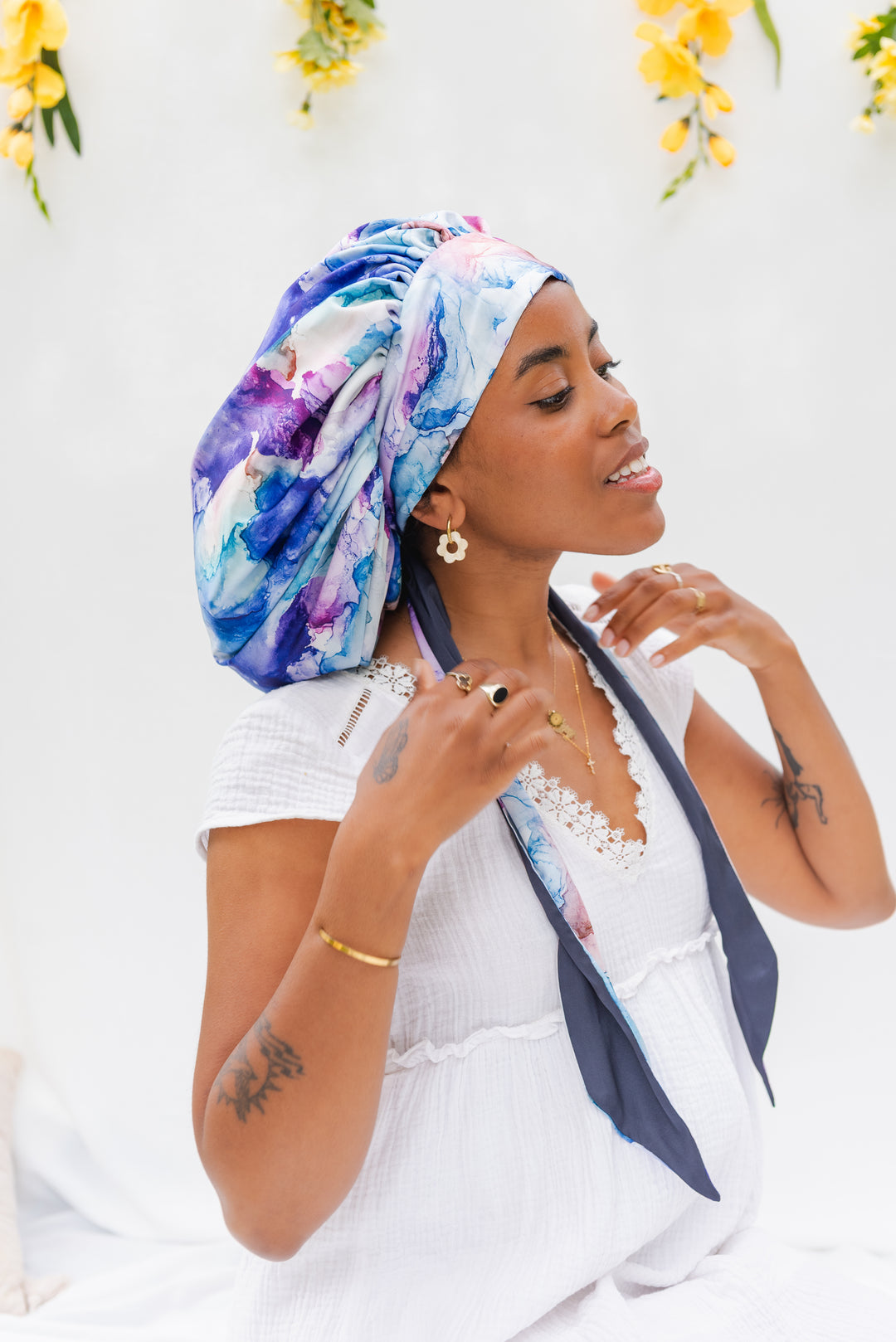 BONNET DE NUIT EN SATIN avec bande ajustable bleuet - ÉLYSORE
